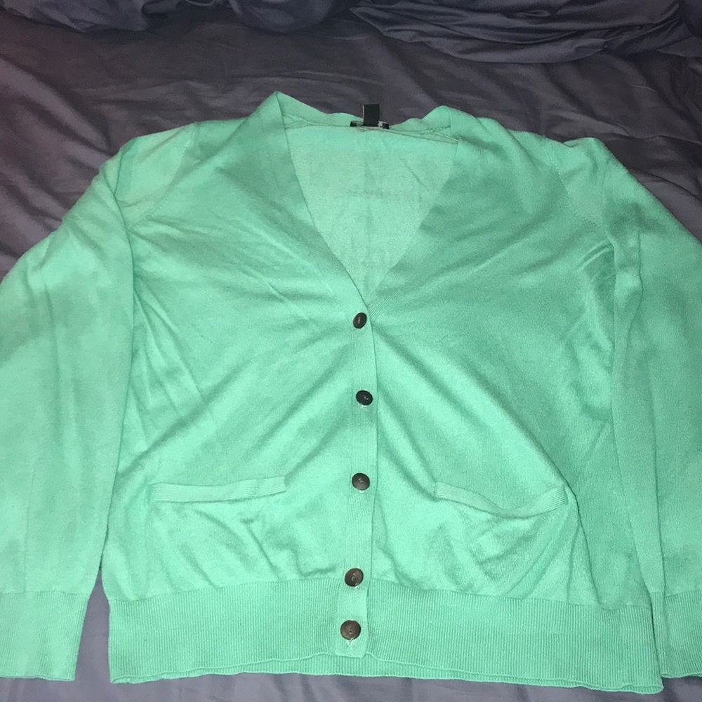Ann Taylor V neck cardigan Size M. Mint/Turquoise